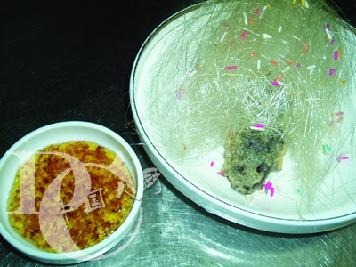 配冰话梅酱上桌